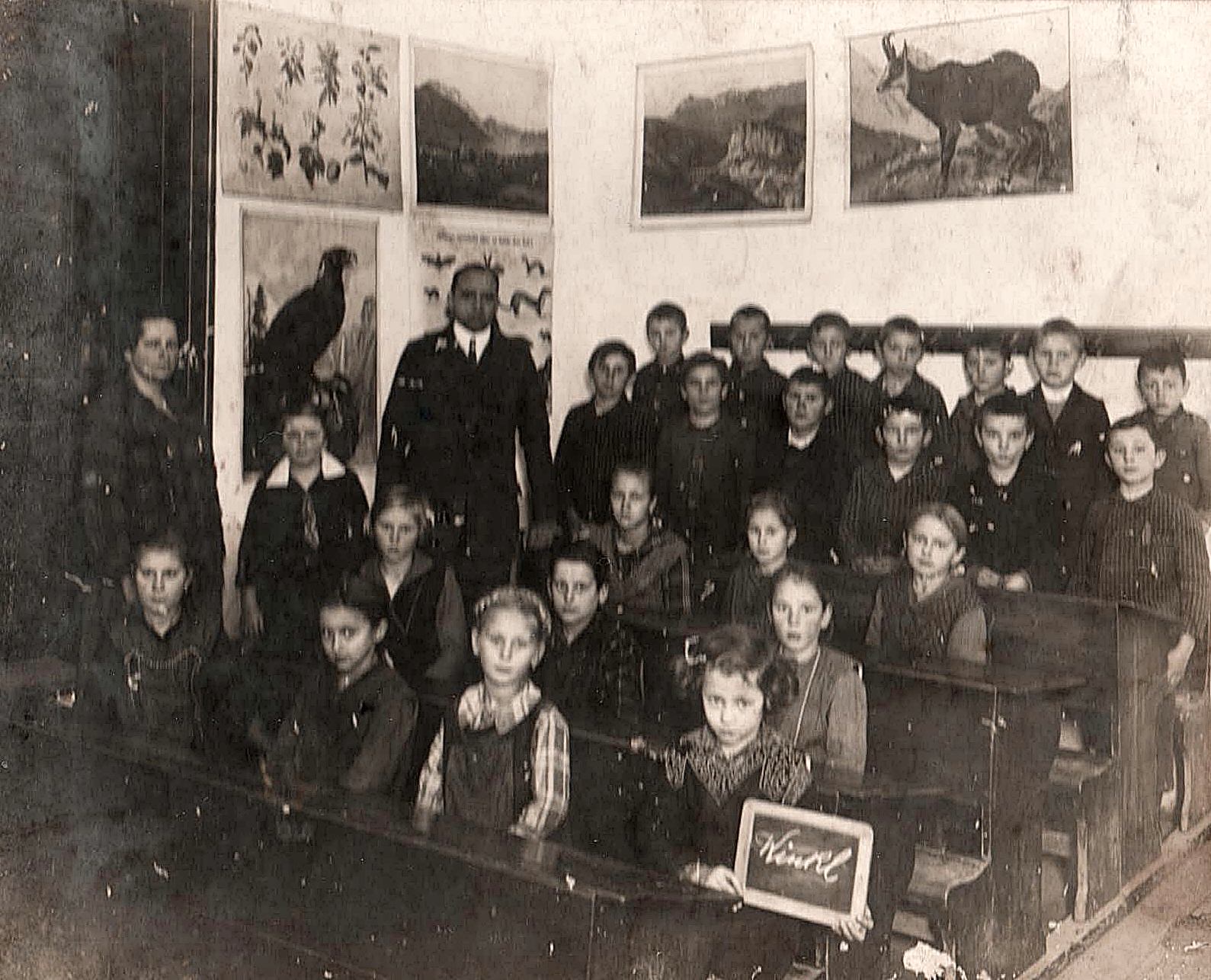 Schulfoto um 1932