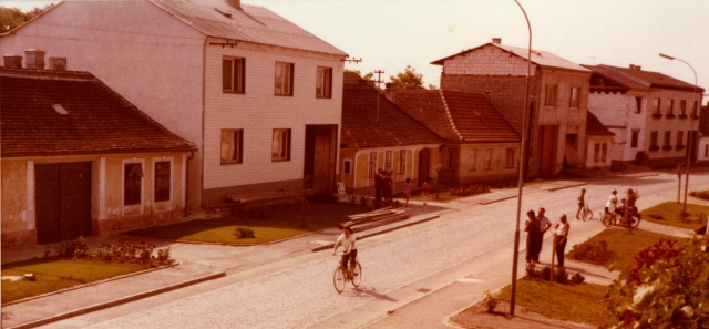 Mallon, 1977