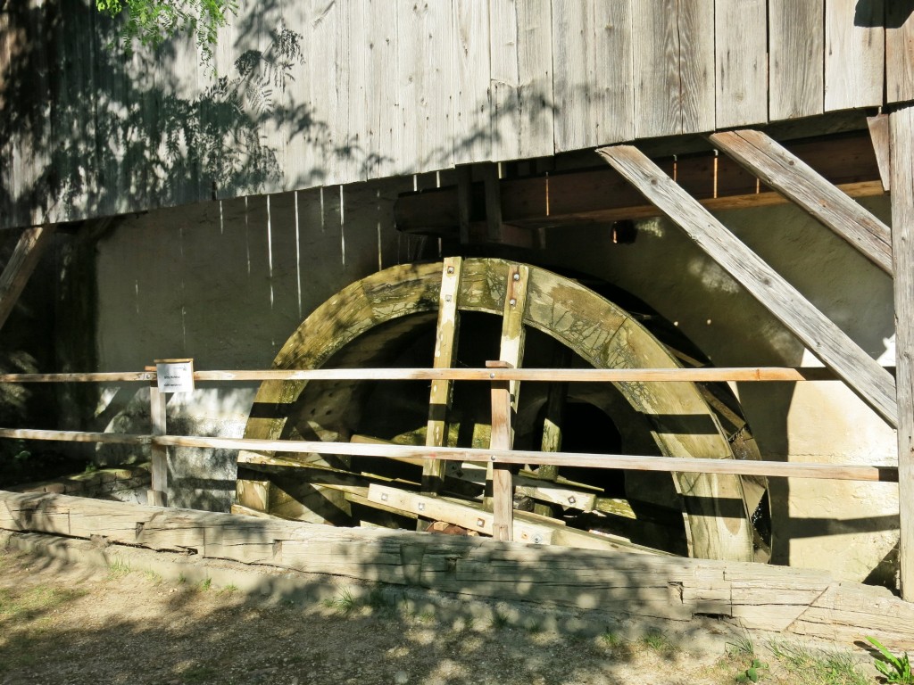 Eine oberschlächtige Mühle 