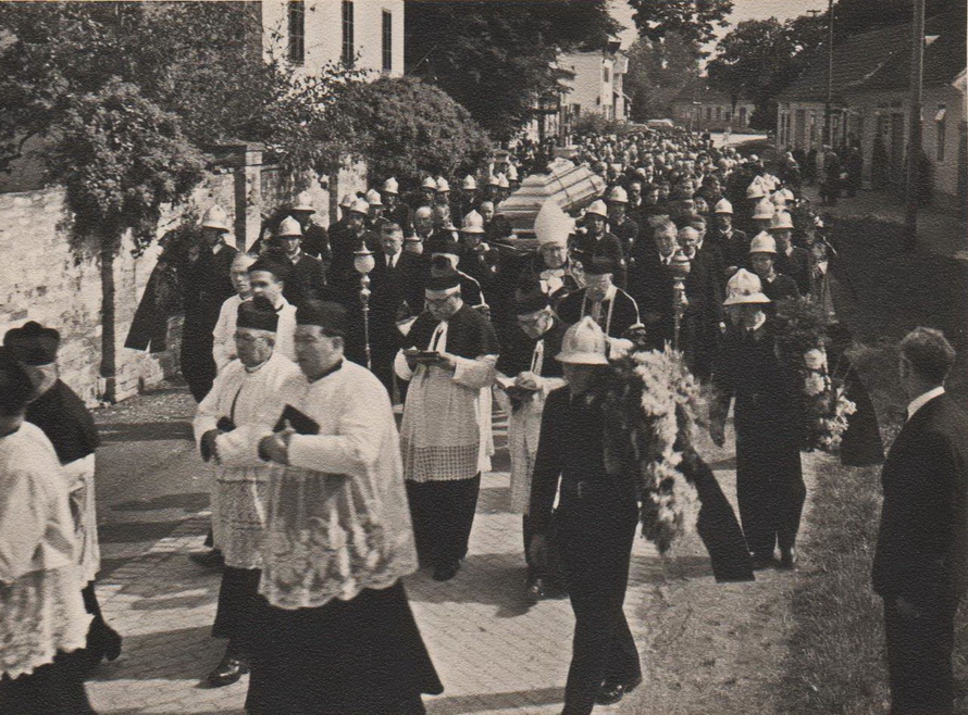 Begräbnis Pfarrer Berthold