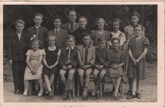 Schulfoto Utzenlaa 1956